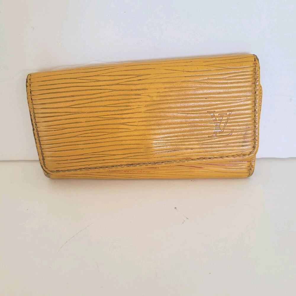 Authentic Louis Vuitton Epi Multicles 4 Key Hooks Case Yellow Purple Small 1997